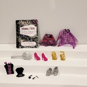 Monster High Doll Spectra Clothes and Accessories Set